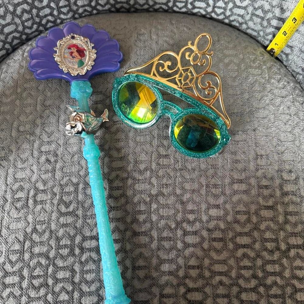 Disney Women's multi Sunglasses